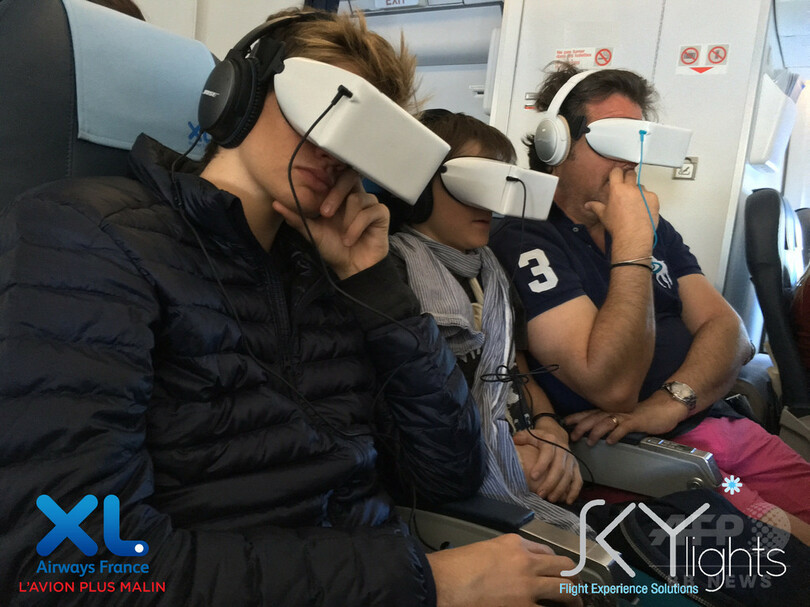 フライト中に映画に没入、機内用3Dヘッドセット開発