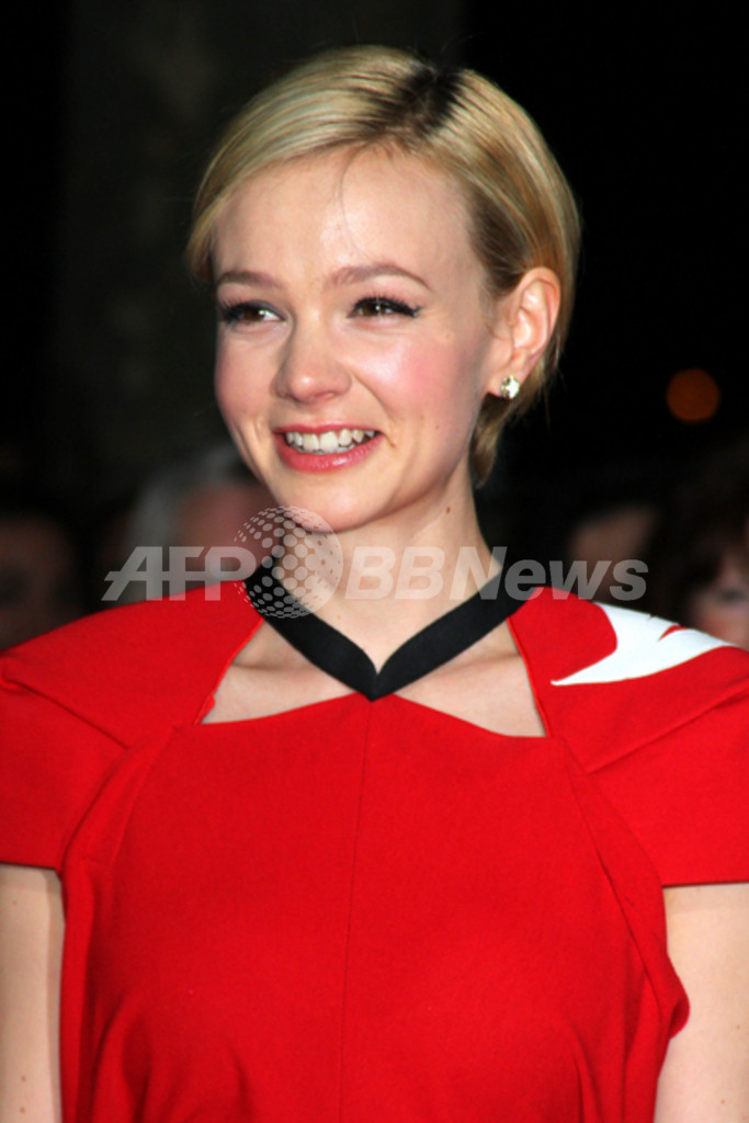 女優キャリー・マリガンが挙式、豪華ゲストがお祝い 女優キャリー・マリガンが挙式、豪華ゲストがお祝い