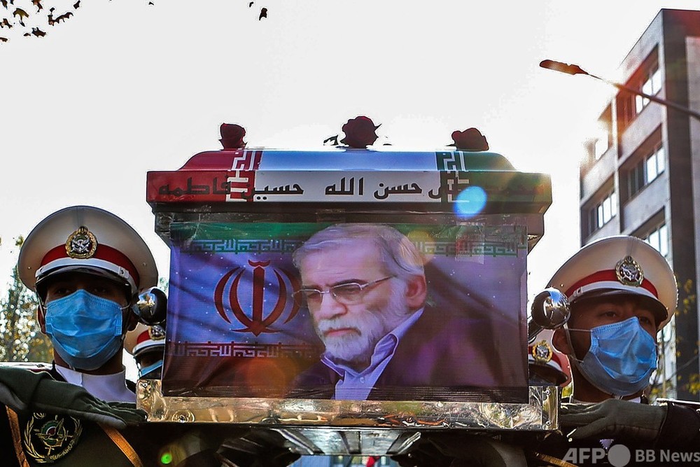 イラン核科学者暗殺、衛星操作のAI機関銃使用か 報道