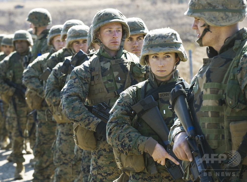 米海兵隊、女性2人を歩兵部隊に初配属 写真1枚 国際ニュース：afpbb News