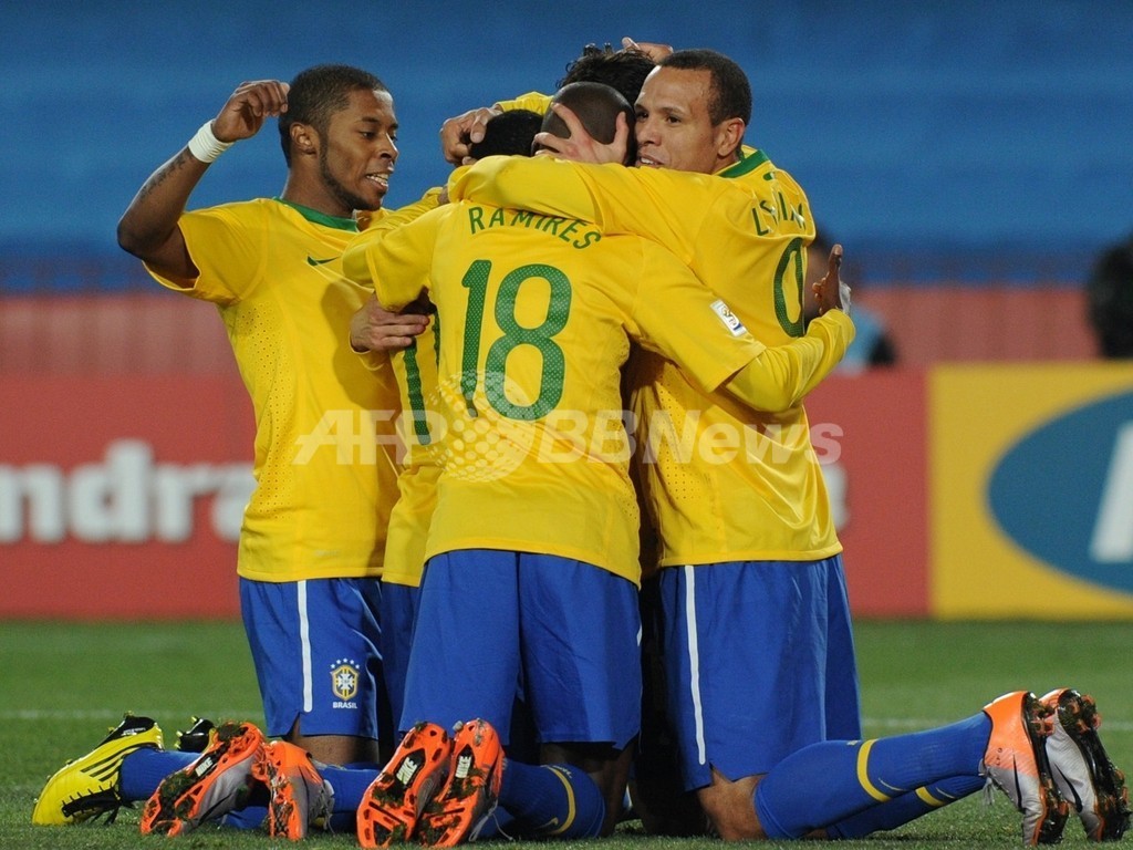 ブラジル3発快勝 準々決勝でオランダと対戦 W杯 写真23枚 ファッション