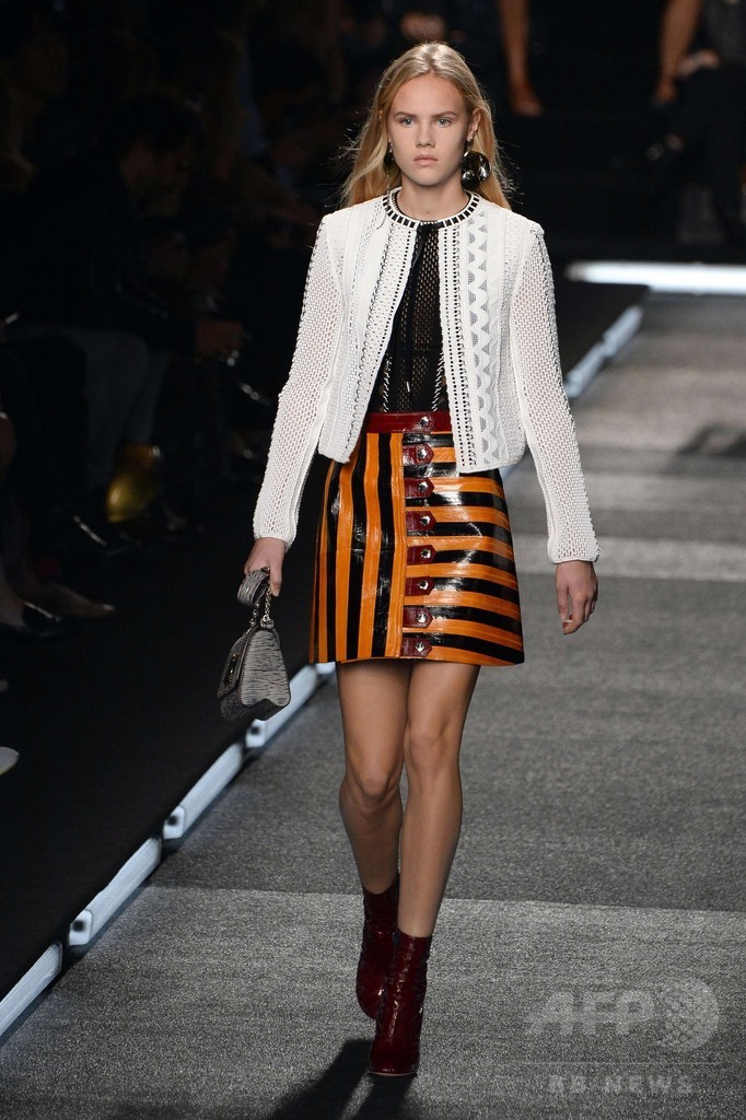 「ルイ・ヴィトン ファウンデーション」で初のショー、「ルイ・ヴィトン」15年春夏