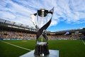 サッカーU-21欧州選手権決勝、スペイン対ドイツ。ピッチに置かれた優勝トロフィー（2019年6月30日撮影）。(c)Miguel MEDINA / AFP