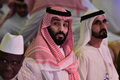 サウジアラビアの首都リヤドでの国際会議「未来投資イニシアチブ」に出席した同国のムハンマド・ビン・サルマン皇太子（2018年10月24日撮影）。(c)GIUSEPPE CACACE / AFP