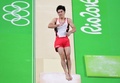 リオデジャネイロ五輪、体操男子予選。跳馬の演技に臨む白井健三（2016年8月6日撮影）。(c)AFP/Emmanuel DUNAND