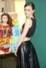 ティーン向けファッション誌「セブンティーン（Seventeen Magazine）」の9月号で表紙を飾った女優のリリー・コリンズ（2013年8月6日撮影）。(c)AFP/Getty Images/Rob Kim