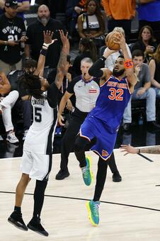 ニューヨーク・ニックス、53年ぶりNBAファイナル制覇 写真10枚 国際