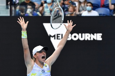 シフィオンテクが全豪OP4強、36歳カネピは健闘も及ばず