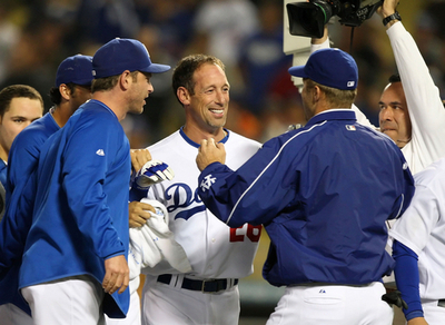 ドジャース 延長10回の末ジャイアンツにサヨナラ勝ち