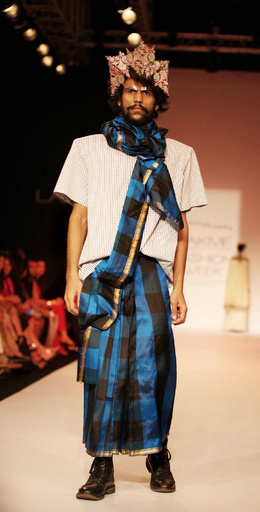 ＜13年秋冬ラクメ・ファッション・ウィーク＞Little Shilpa