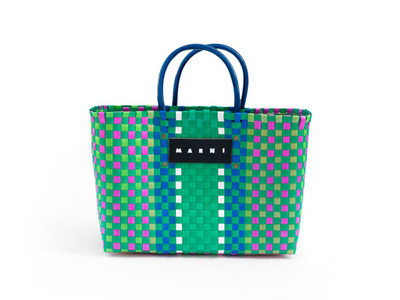 「マルニ」クリスマスプロジェクト、チャリティバッグ&限定アクセサリーを発売