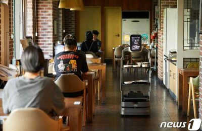 人件費負担が“追い風”、拡大する韓国サービングロボット市場…自営業者が相次いで導入