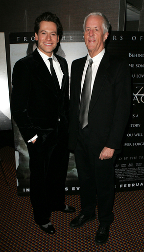 映画「Amazing Grace」プレミア試写会開催 - 米国