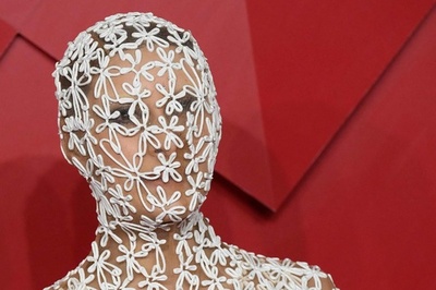 【今日の1枚】これもメーキャップ、英でファッション・アワード