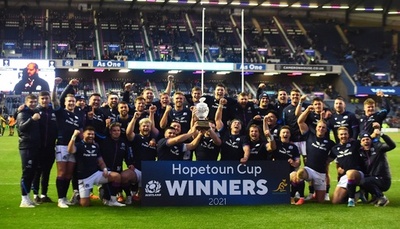 スコットランドが豪に競り勝つ 初出場アッシュマンが殊勲のトライ