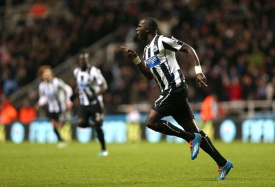 ニューカッスル4連勝、シッソコの弾丸シュートが決勝点