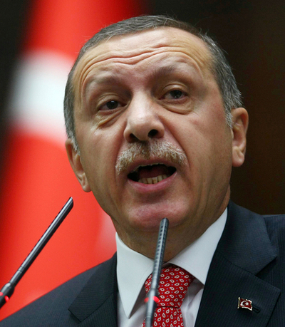 トルコ首相、軍用機撃墜への対抗措置取ると明言