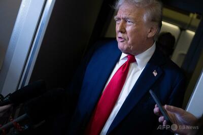 トランプ氏、3期目狙い「冗談で言っていない」