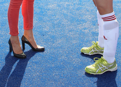 ホッケー楽しむ英キャサリン妃