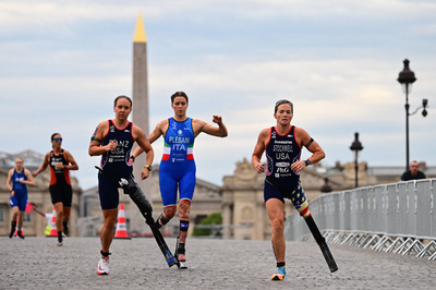 パリ・パラのトライアスロンは1日だけで実施へ、セーヌ川の水質懸念 