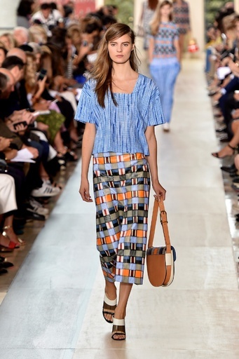 ピカソのミューズからインスピレーション、「トリー バーチ」15年春夏