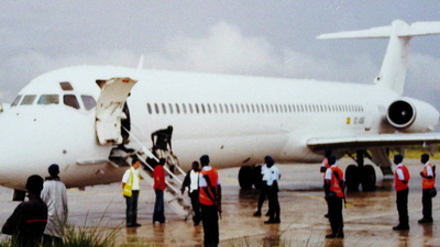 スペイン入国管理局、不法入国として448人を強制送還 - セネガル