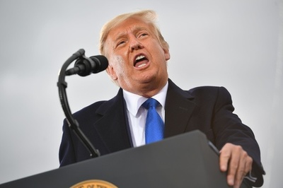 トランプ陣営、コロナで難局に 選挙まであと9日