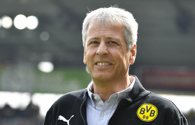 ドルトムントがファーブル監督と契約延長、21年6月まで