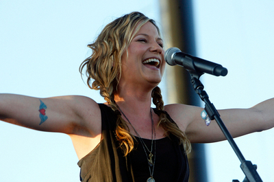 ＜ステージコーチ・ミュージック・フェスティバル＞シュガーランドが登場 - 米国