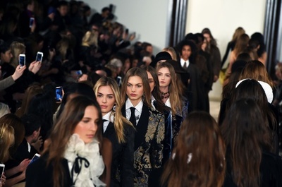 「ラルフ ローレン」16/17年秋冬コレクション