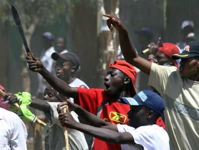 衝突続くケニア、野党議員が射殺される