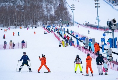 中国の「氷雪観光」 SNS映えスポット訪問型から滞在型へと進化