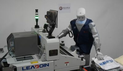 韓国物流業界で「着るロボット」導入加速…人の判断が必要な作業を補助