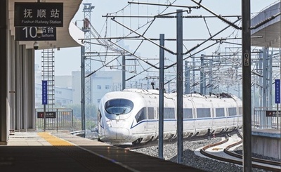 2025年の中国の鉄道輸送量 旅客・貨物ともに前年上回る