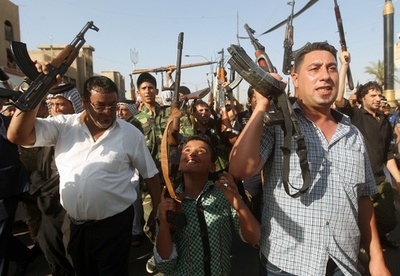 イラク北部の要衝めぐり戦闘、20万人避難