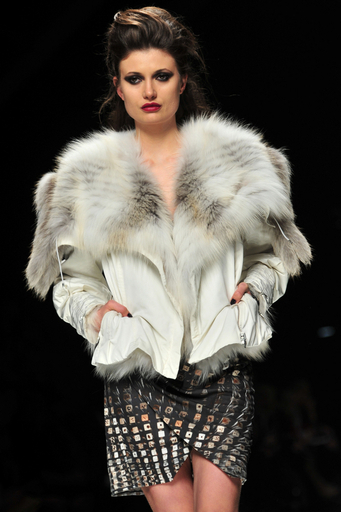 ＜11/12年秋冬ミラノコレクション＞ジョン・リッチモンド