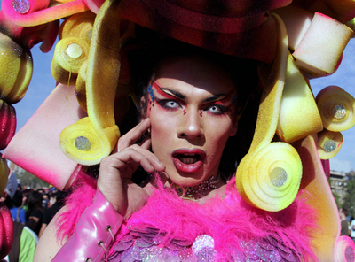 サンティアゴでゲイパレード開催