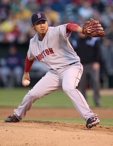 松坂 シーズン初勝利を挙げる