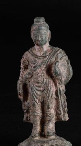 後漢時代の墓地から中国最古の仏像発見 陝西省咸陽市