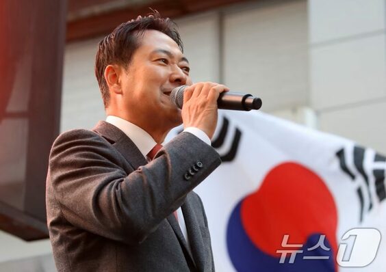 「今の謝罪は得策ではない」…韓国・非常戒厳1年、当時の与党が謝罪に消極的な理由