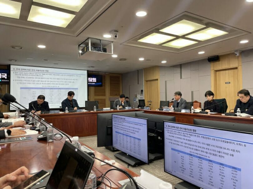 トランプ政権の自動車通商環境対応に関する懇談会で発言するキム・ギョンユ氏(c)KOREA WAVE