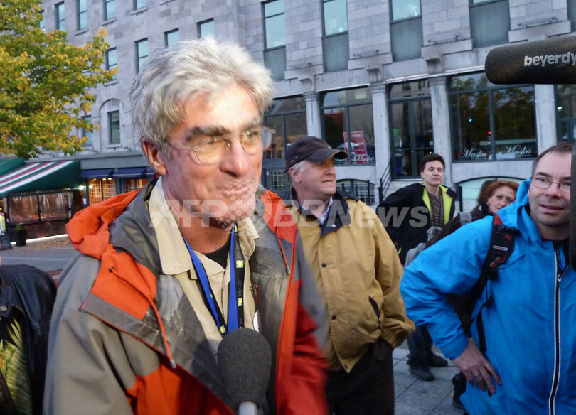 11年間世界を歩いたカナダ人男性、世界一周を達成