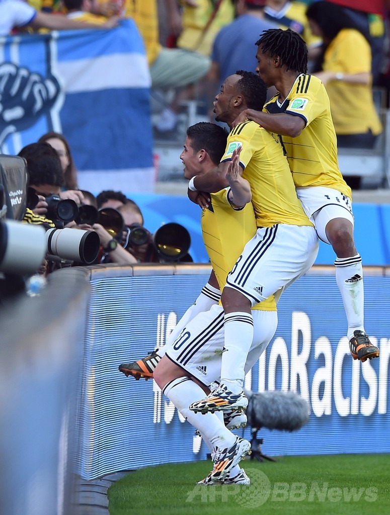 コロンビアがギリシャに快勝、ファルカオ不在を感じさせず