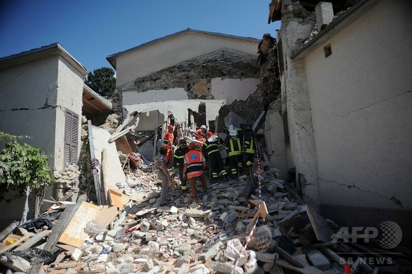 イタリア中部地震、死者247人に
