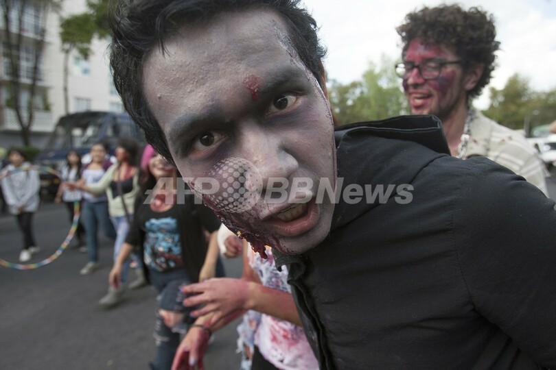 ゾンビ1万人が大挙襲来！メキシコ市