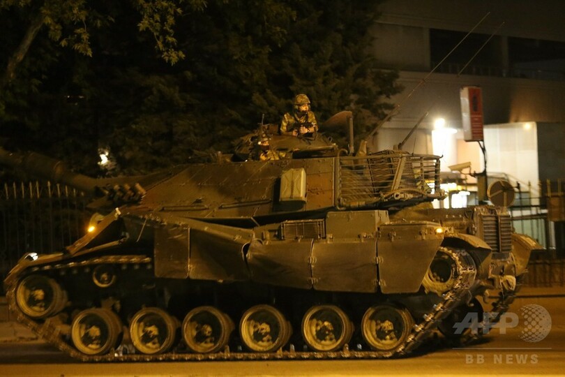 トルコ、60人死亡 軍人754人を拘束 