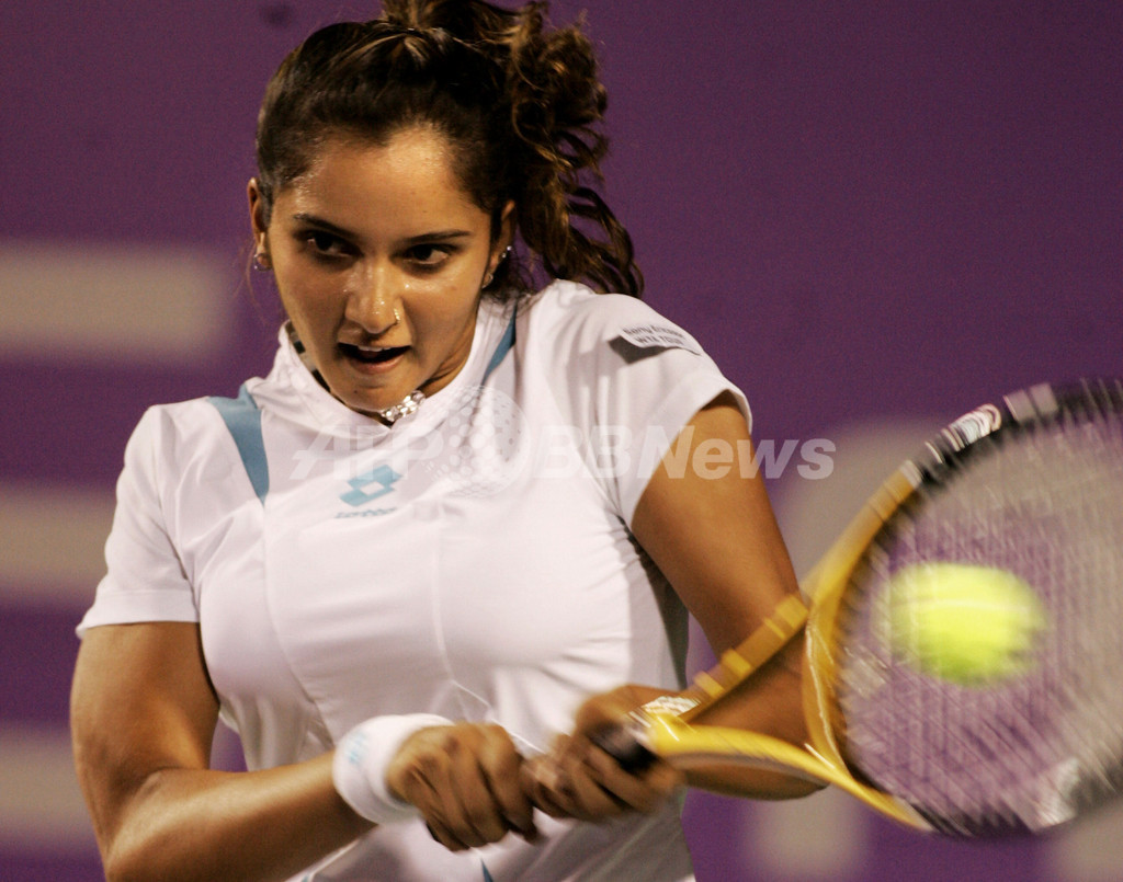 女子テニス ソニー エリクソン インターナショナル ミルザ スーハを降し2回戦進出 インド 写真8枚 国際ニュース Afpbb News