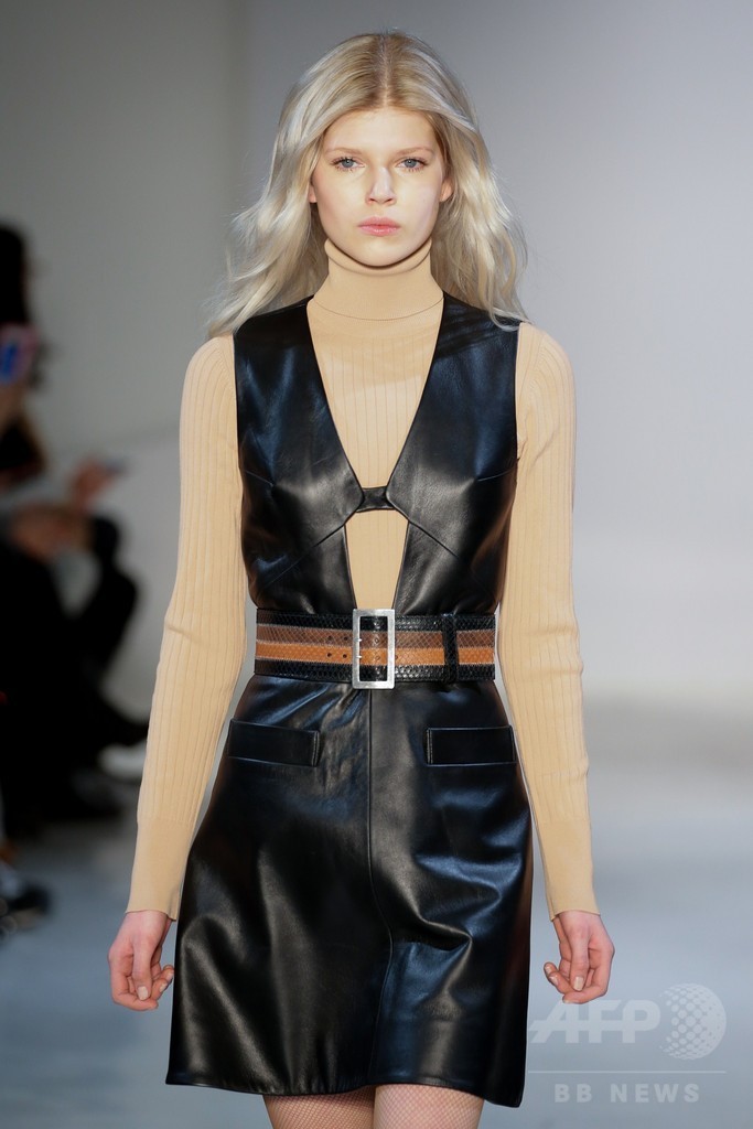 セクシー＆ロックなパーティスタイル、「ジル・スチュアート」15/16年秋冬