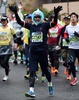 東京マラソン2015。仮装してレースに臨むランナー（2015年2月22日撮影）。(c)AFP/TOSHIFUMI KITAMURA