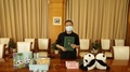 パンダ基地が医療隊に発行した「養子縁組証明書」（撮影日不明、提供写真）。(c)CNS